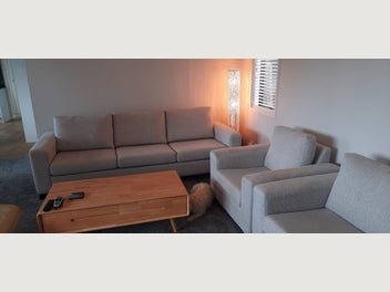 Image 1 of 8