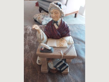 Image 1 of 7