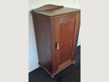 Image 1 of 3