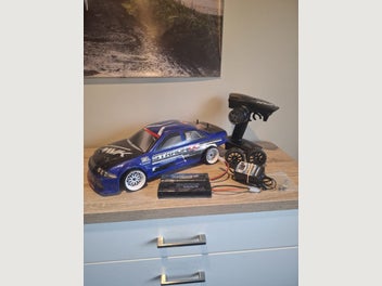 Image 1 of 6
