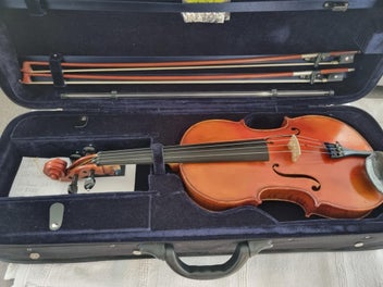 Image 1 of 6