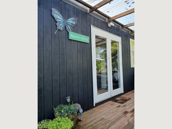 Image 1 of 20