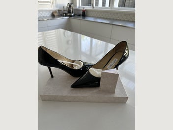 Image 1 of 7