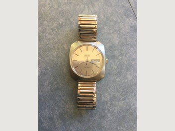 Image 1 of 5