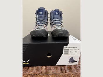 Image 1 of 4