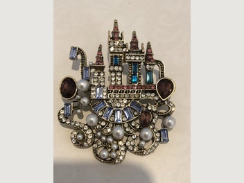 Image 1 of 3