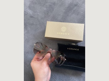 Image 1 of 7