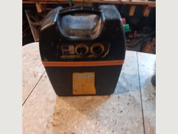 Image 1 of 6