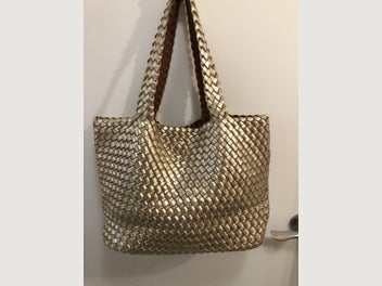 Image 1 of 7