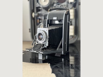 Image 1 of 7