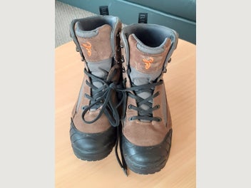 Image 1 of 6