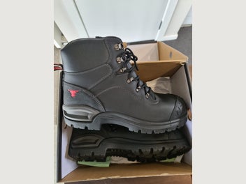 Image 1 of 7