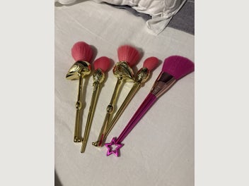 Image 1 of 5