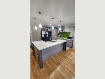 Image 1 of 20