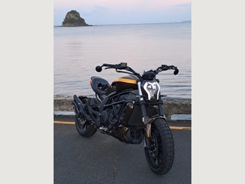 Image 1 of 4