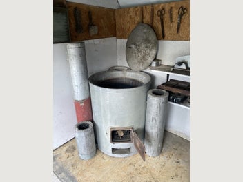 Image 1 of 7