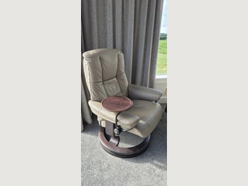 Image 1 of 7