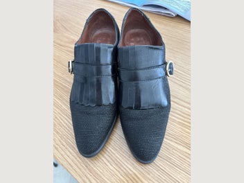 Image 1 of 6