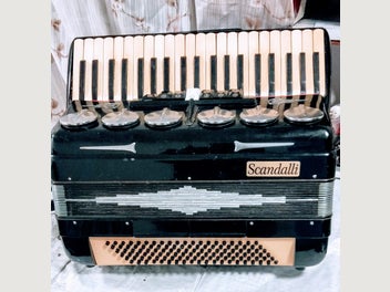 Image 1 of 6