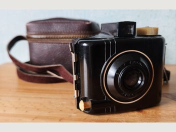 Image 1 of 7