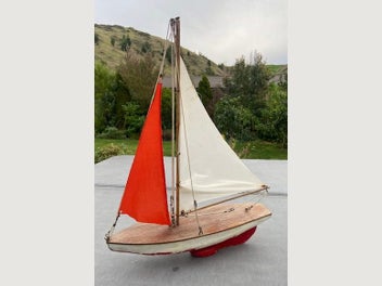 Image 1 of 8