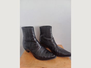 Image 1 of 4