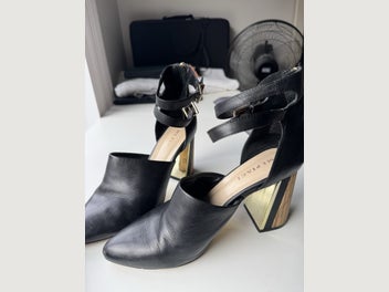 Image 1 of 4