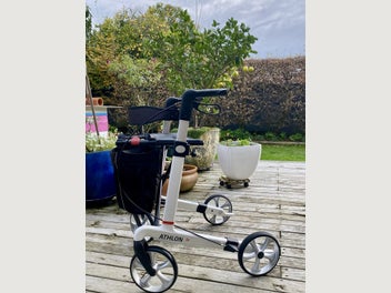 Image 1 of 6