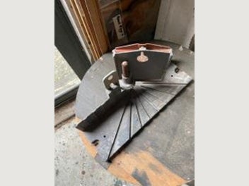 Image 1 of 1