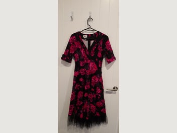Image 1 of 6