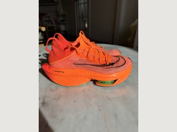 Image 1 of 7