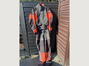 Image 1 of 7