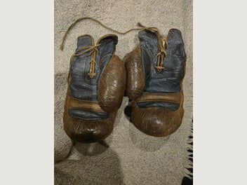 Image 1 of 2