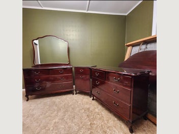 Image 1 of 7