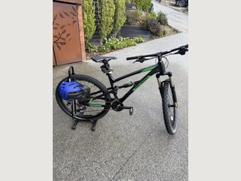 Image 1 of 4