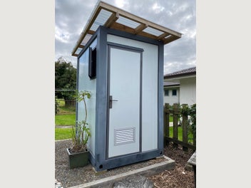 Image 1 of 7