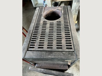 Image 1 of 7