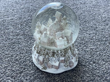 Image 1 of 4