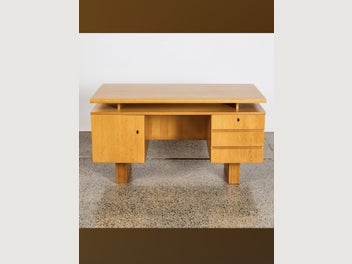 Image 1 of 7