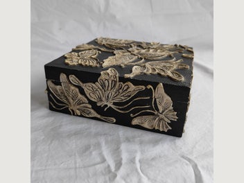 Image 1 of 7