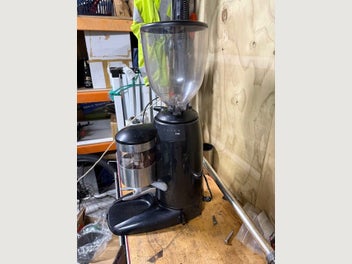 Image 1 of 6