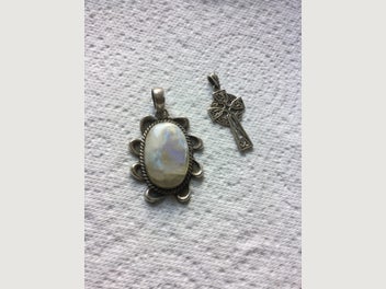 Image 1 of 2