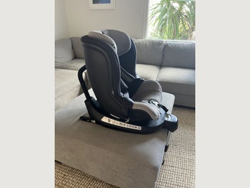 Image 1 of 7