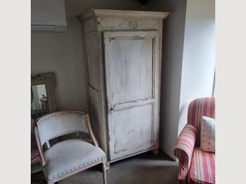 Image 1 of 10