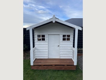 Image 1 of 7