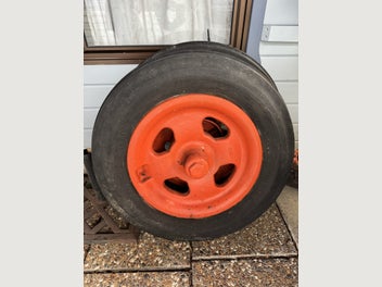 Image 1 of 3