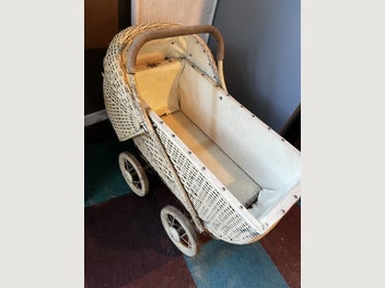 Image 1 of 5