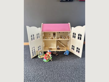 Image 1 of 4
