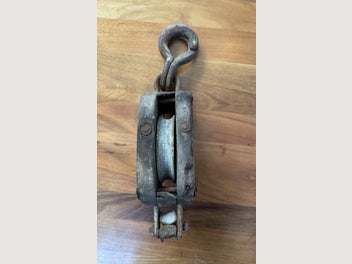 Image 1 of 4