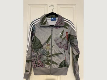 Image 1 of 4
